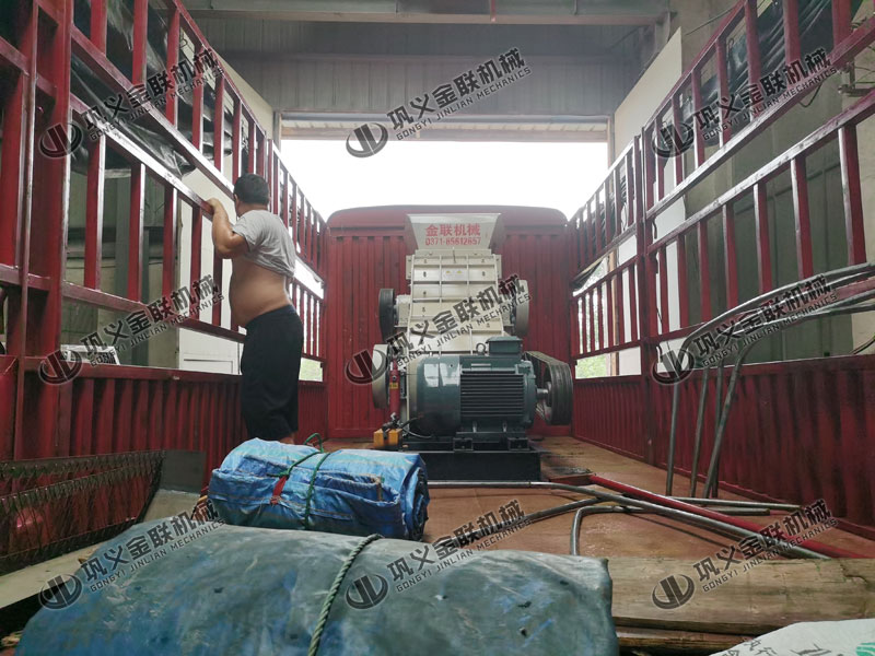 河南原煤破碎機(jī)哪個(gè)廠家價(jià)格低，可以選擇的型號(hào)多嗎？