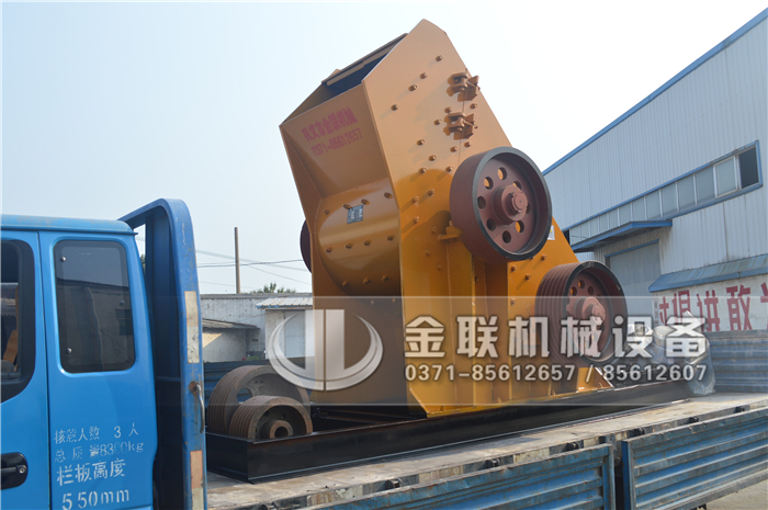 中型煤炭破碎機(jī)的價(jià)格是多少，是怎么來破碎煤炭的？